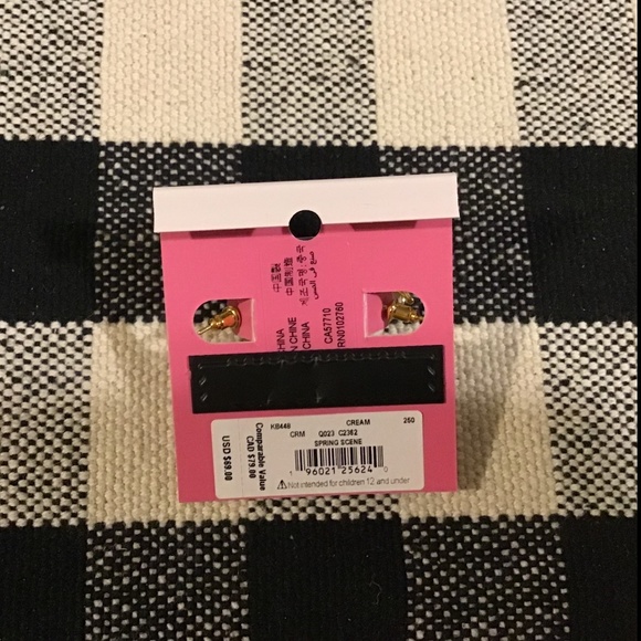 NWT Kate Spade Spring Scene Flower Huggies floral drop earrings - Picture 3 of 6